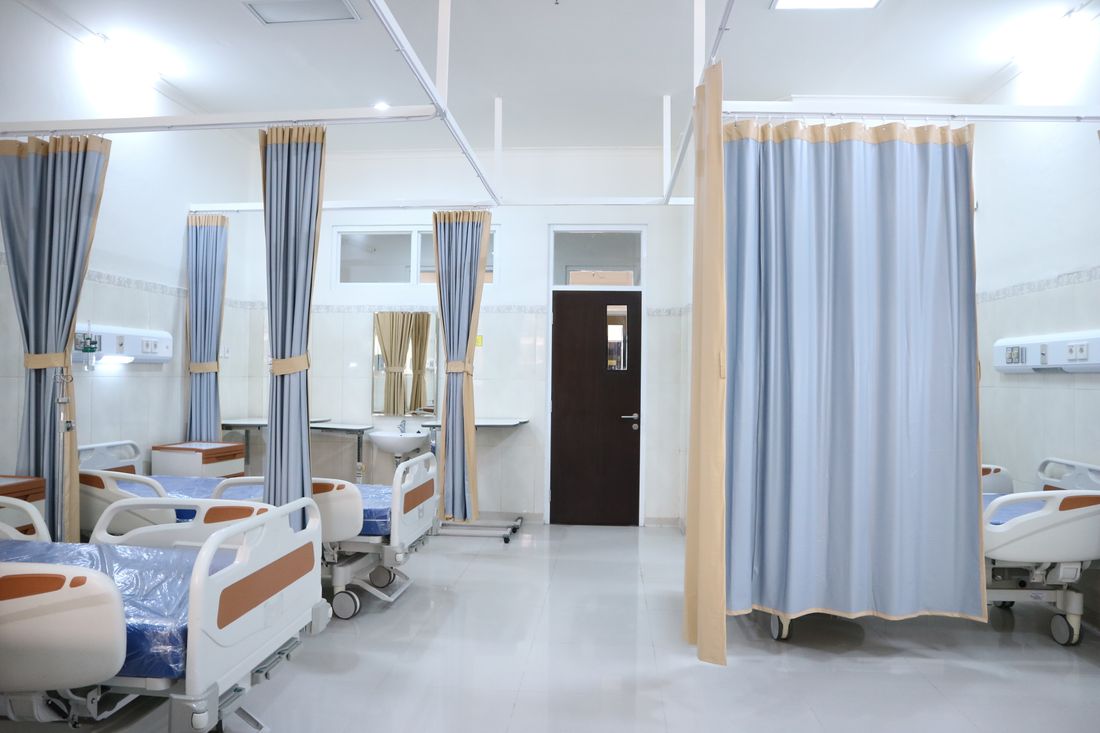 Curtains in a hospital ward